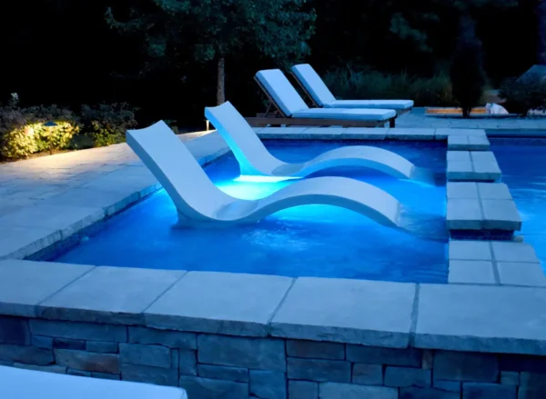 Rectangle Tanning Ledge