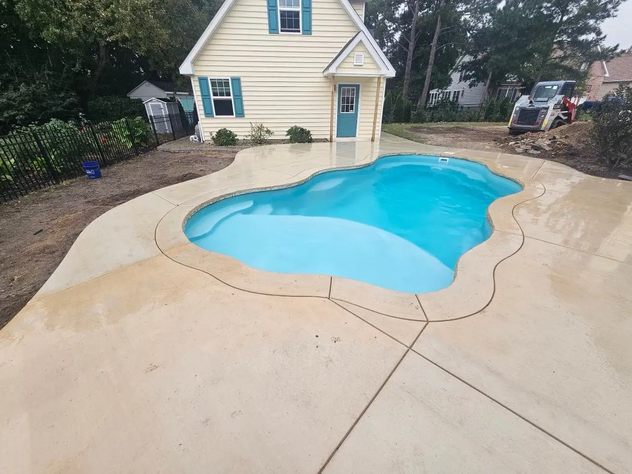 Understanding the Cost Factors for Fiberglass Pools in Milton